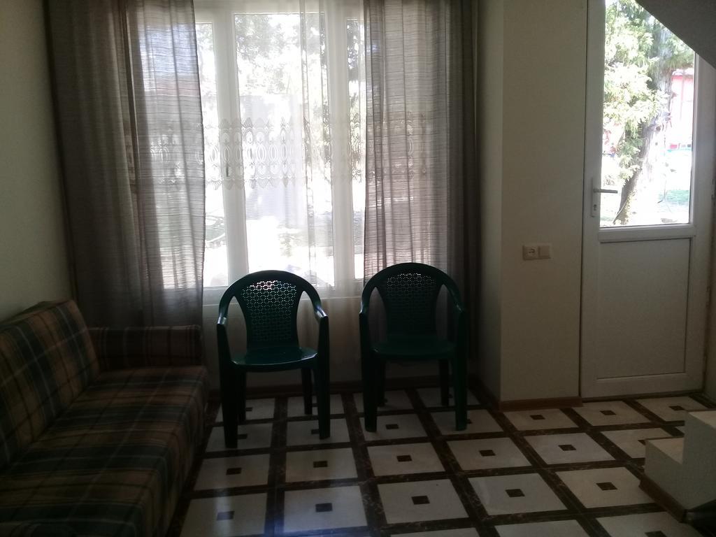 Twin Cottages Ureki Bagian luar foto