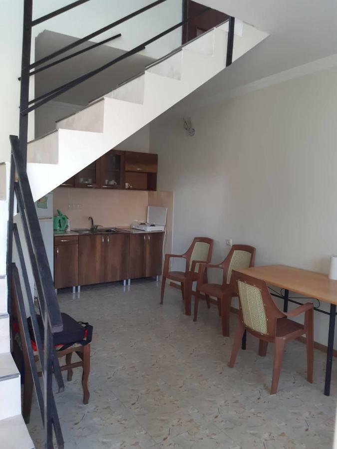 Twin Cottages Ureki Bagian luar foto