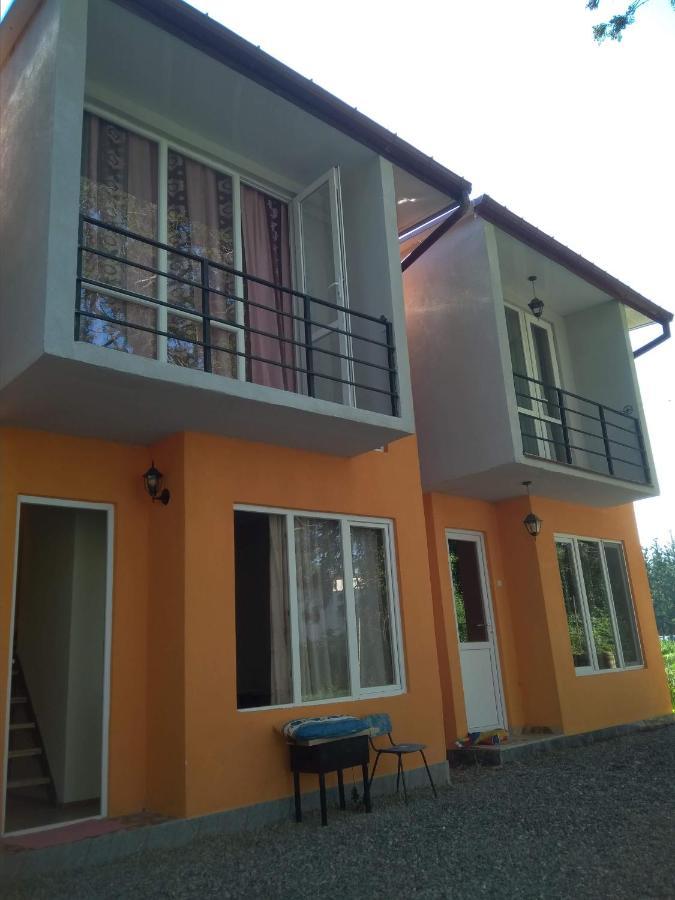 Twin Cottages Ureki Bagian luar foto